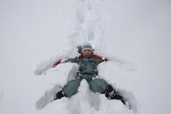 Sněhem zapadaný Nový Hrozenkov