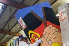 Berlínská zeď z domina