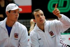 Čeští tenisté Radek Štěpánek a Tomáš Berdych při čtyřhře v semifinále Davis Cupu