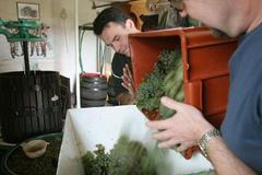 Zpracování vína. Ilustrační foto.