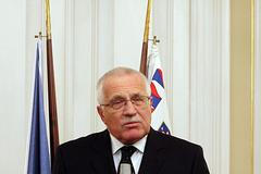 Klaus podepsal Lisabon