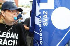 Pohřeb Alcoa Fujikura