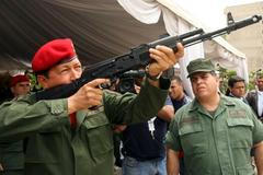 Chávez se samopalem