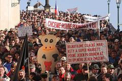 Zemědělci protestují na Malé Straně