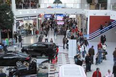 víkendový nával v nákupním centru