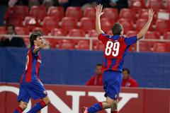 Tomáš Necid se raduje z gólu