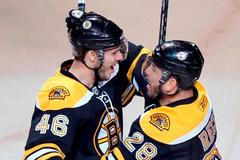 Češi v playoff NHL: David Krejčí a Mark Recchi (Boston)