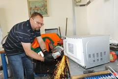 Baroch recykluje mikrovlnku