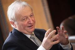 Janota, ministr financí