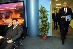 paroubek topolánek televize