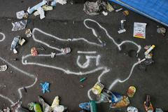 Snímky z Loveparade: Tímto tunelem si došli pro smrt