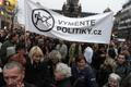 Praha na nohou, demonstruje proti politikům ODS-ČSSD