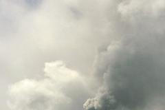 Na Sumatře vybuchla sopka