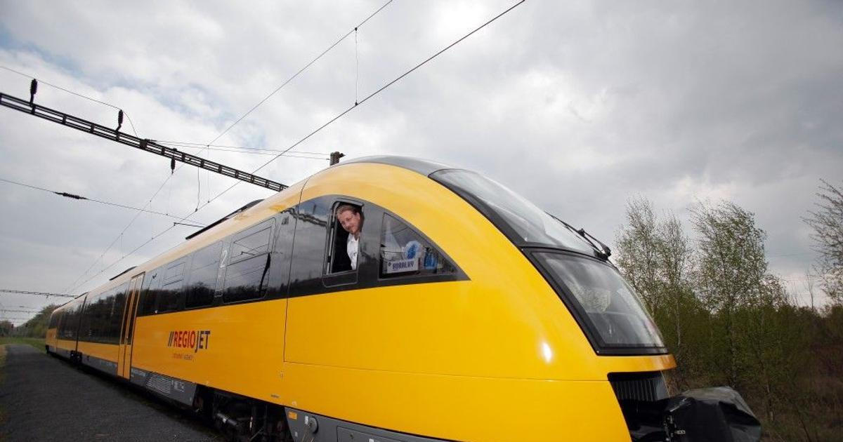 Krádež kabelů omezila v Praze provoz desítek vlakových spojů