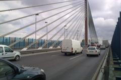 Jižní spojka, Lanový most