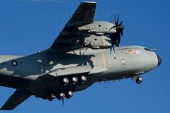 A 400M, nový náklaďák oblohy NATO, poprvé vzlétl