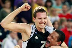 Dušan Kecman a Lawrence Roberts