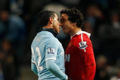Manchester derby (Tevez, Rafael)