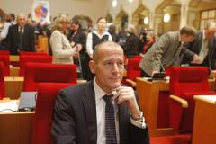 Nesouhlas s modrooranžovou pražskou vládou