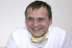 Ministr Bárta bez řidičáku