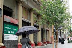 New York - mešita - demonstrace "pro" i "proti"