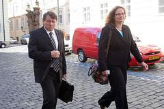 Sněmovna se poprvé schází