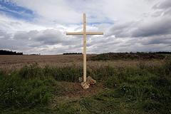 Odkrývání hrobu v Dobroníně