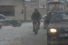 Cyklista na sněhu