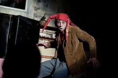 32 dní mezi psem a vlkem