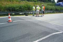 Vedro nadzvihlo dálnici