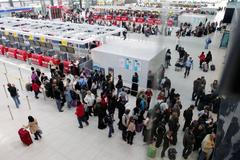 Zmatky na Ruzyni, sopka z Islandu zastavila dopravu