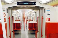 Metro ve Vídni, nové (nemá rozdělené vagóny)