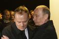 Donald Tusk a Vladimir Putin na místě tragédie ve Smolensku.