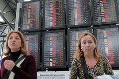 Zmatky na Ruzyni, sopka z Islandu zastavila dopravu