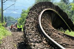 Evropu dál sužují záplavy