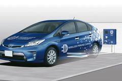 Toyota indukční nabíjení