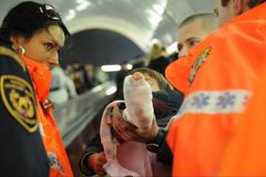 Chlapec si hrál na eskalátoru, vyprošťovali ho hasiči