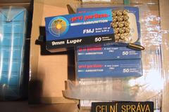 Kamiony s municí na D1