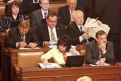 62. schůze sněmovny zahájena