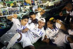 Fotbalisté Hondurasu slaví postup na MS