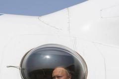 Geroj Putin osobně vyrazil bojovat s plameny