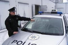 Rozbité policejní auto