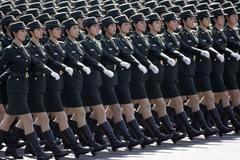 Pekingem pochodovali vojáci, lidová republika slaví 60