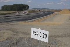 Stavba dálnice u Hulína