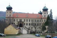 Zámek Mníšek pod Brdy