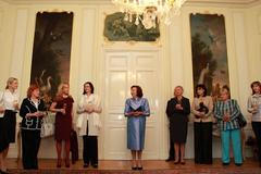 Ústavní činitelky a manželky politiků v Lánech