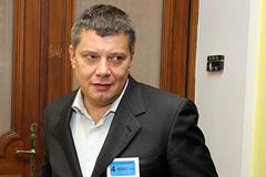 Hušák na komisi pro BIS