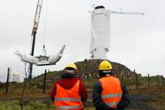 Poláci dokončili největší sochu Krista na světě