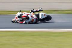 MS motocykly Motegi - Simoncelli pád