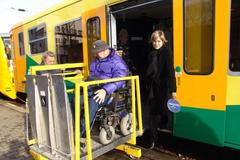 Bezbariérový vůz ČD, vozíčkář